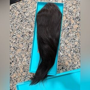New Halo couture 18” layered 1-B halo hair extensions